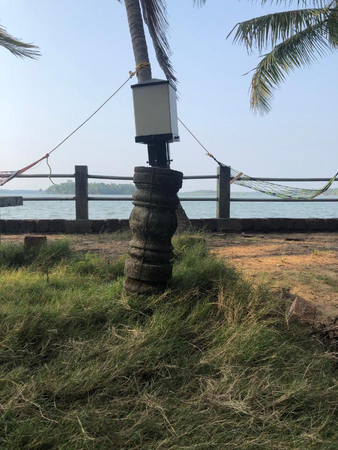 Candlehut Homestay Nīleshwar Exteriér fotografie
